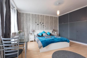 Cute Red Star Studio City Center Vienna